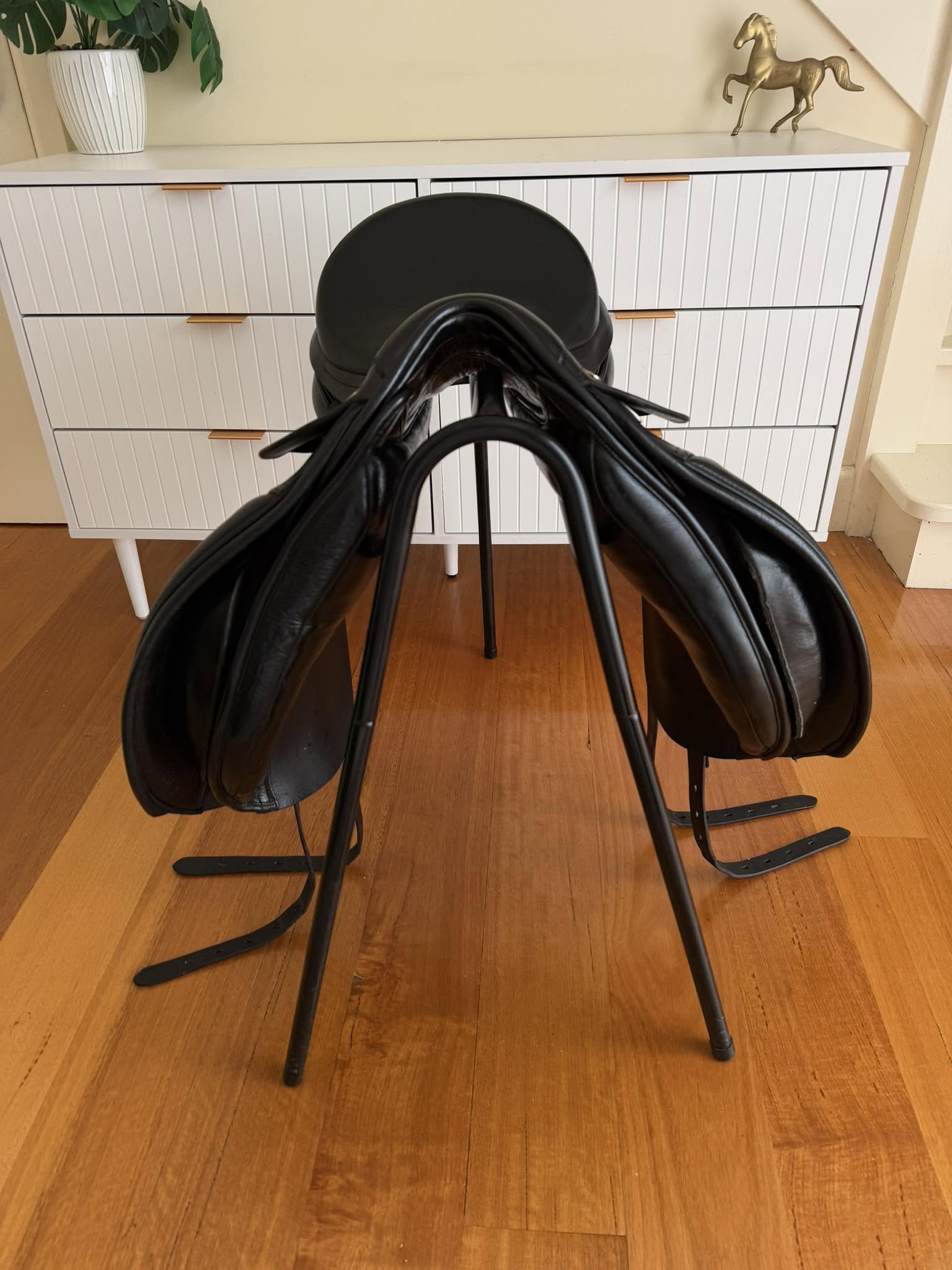Kent & Masters S Series High Wither 17.5" 2018