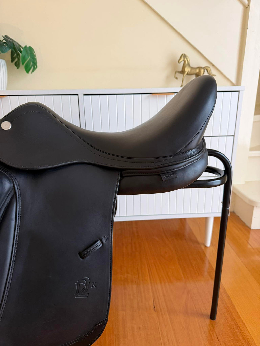 Prestige X-D2 K Dressage 18" 2023