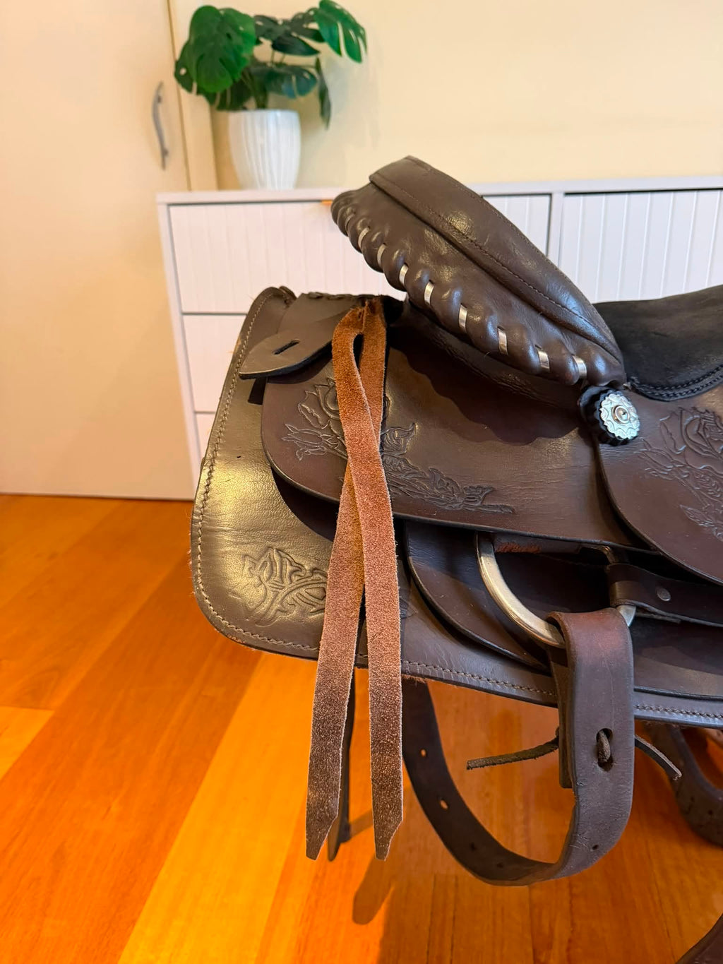 Fitzroy Western Saddle 16"